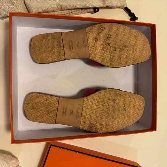 HERMES ORAN SANDALS, PINK POURPRE COLOR, SIZE 37.5 with BOX and DUSTBAGS - Picture 6 of 15